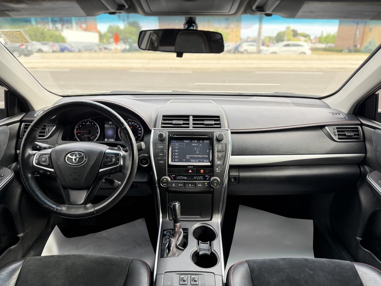 2017 Toyota Camry XSE | BACK UP CAMERA | LEATHER - Photo #16