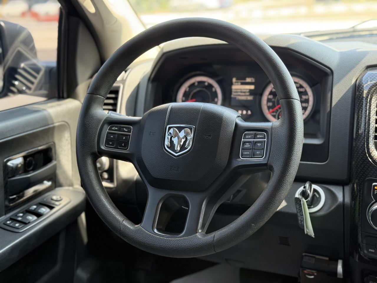 2017 RAM 1500 ST | BACK UP CAMERA | 5.7 V8 | - Photo #18