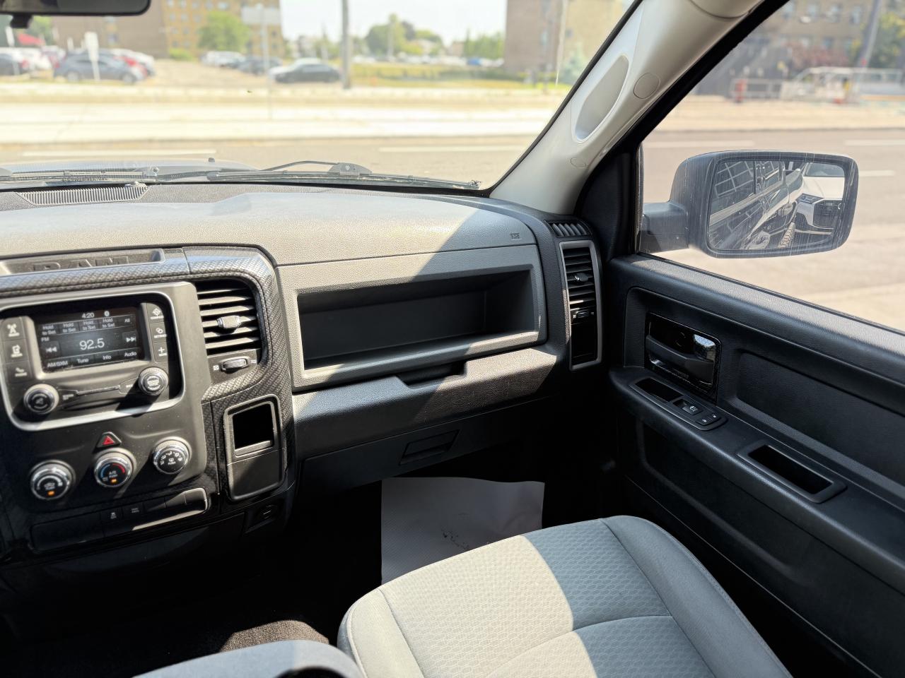 2017 RAM 1500 ST | BACK UP CAMERA | 5.7 V8 | - Photo #17