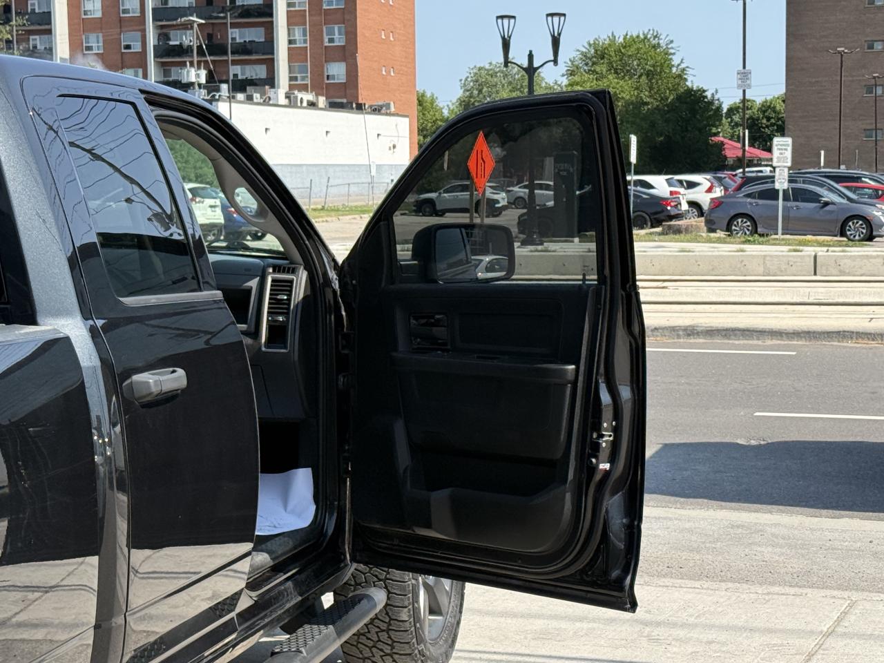 2017 RAM 1500 ST | BACK UP CAMERA | 5.7 V8 | - Photo #27