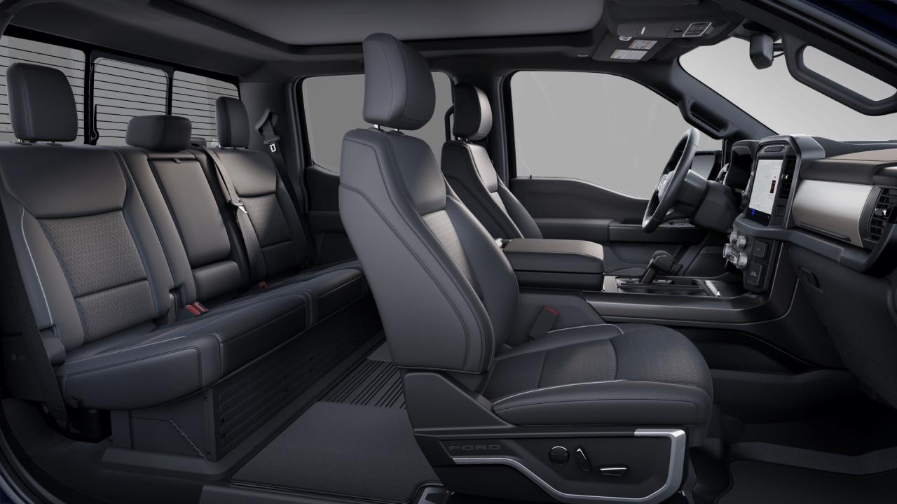 2025 Ford F-150 LARIAT® Photo5