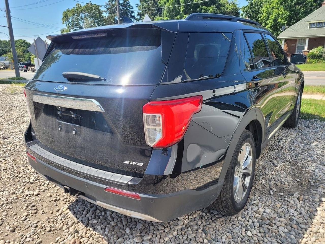 2022 Ford Explorer XLT Photo9
