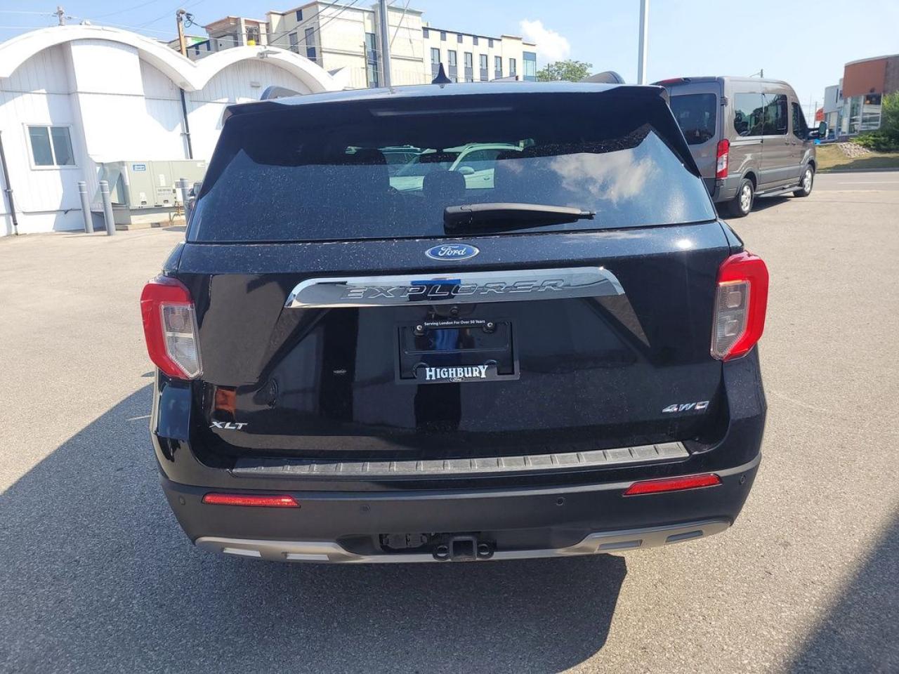 2022 Ford Explorer XLT Photo4