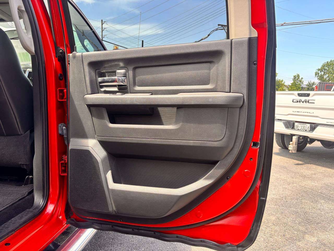 2011 RAM 1500 ACCIDENT FREE! LOW MILEAGE, EXCELLENT CONDITION!