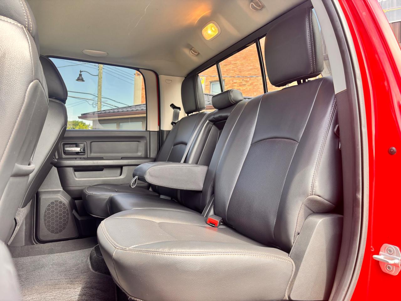 2011 RAM 1500 ACCIDENT FREE! LOW MILEAGE, EXCELLENT CONDITION!