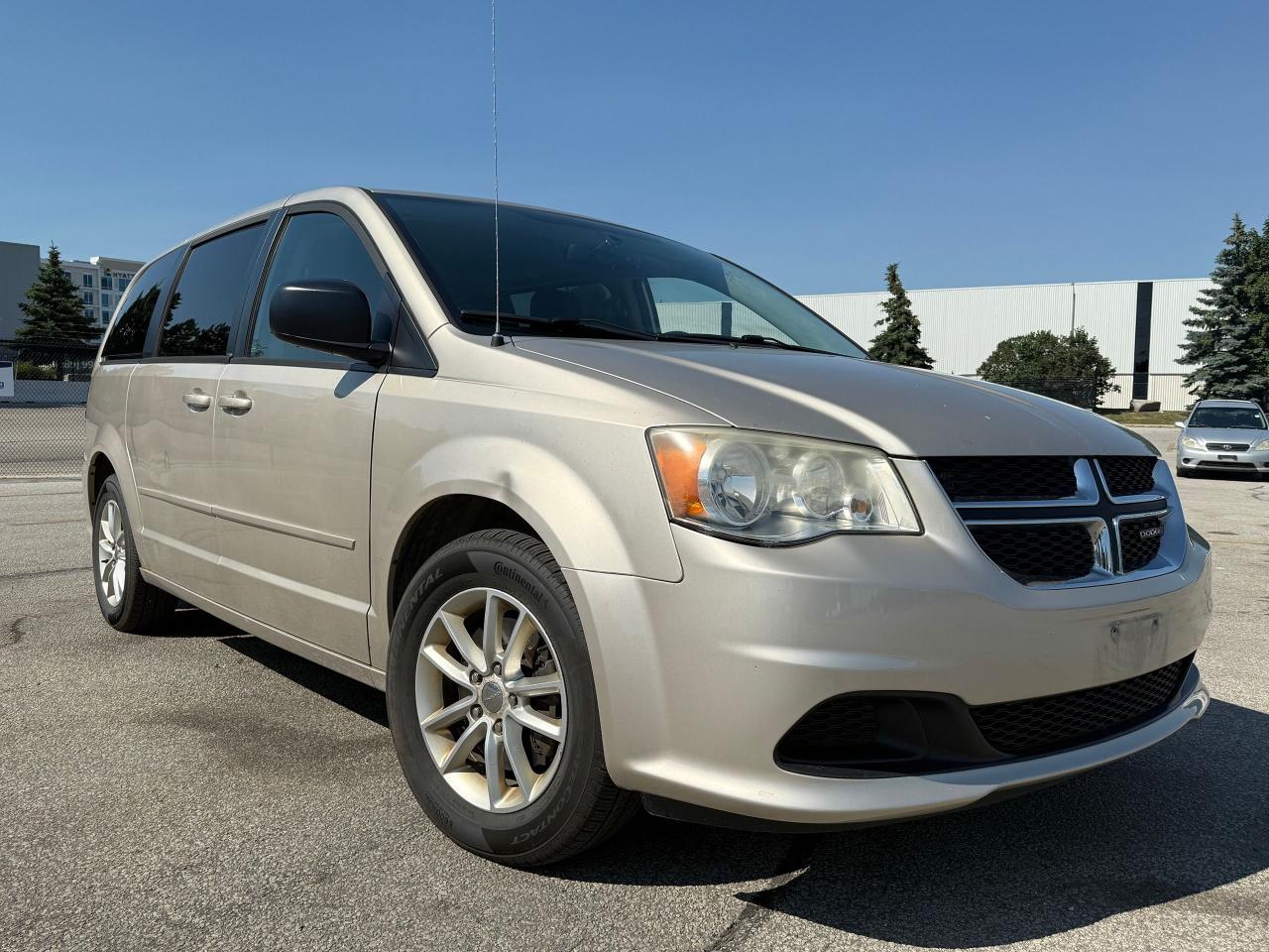 2013 Dodge Grand Caravan SXT FWD *SAFETY INCL*ONE OWNER*LOADED* - Photo #1