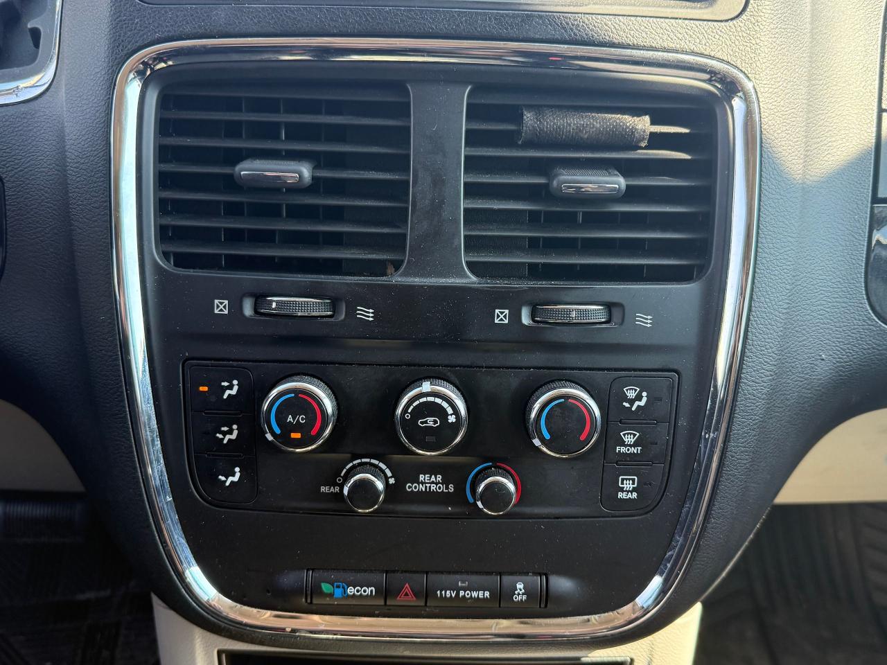 2013 Dodge Grand Caravan SXT FWD *SAFETY INCL*ONE OWNER*LOADED* - Photo #11