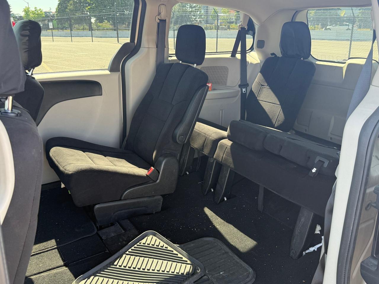 2013 Dodge Grand Caravan SXT FWD *SAFETY INCL*ONE OWNER*LOADED* - Photo #15