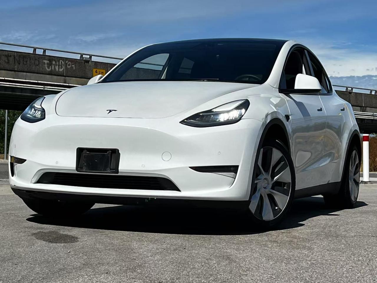 Used 2021 Tesla Model Y Long Range AWD/ NO ACCIDENT/ BC LOCAL/ ONE OWNER for sale in Richmond, BC