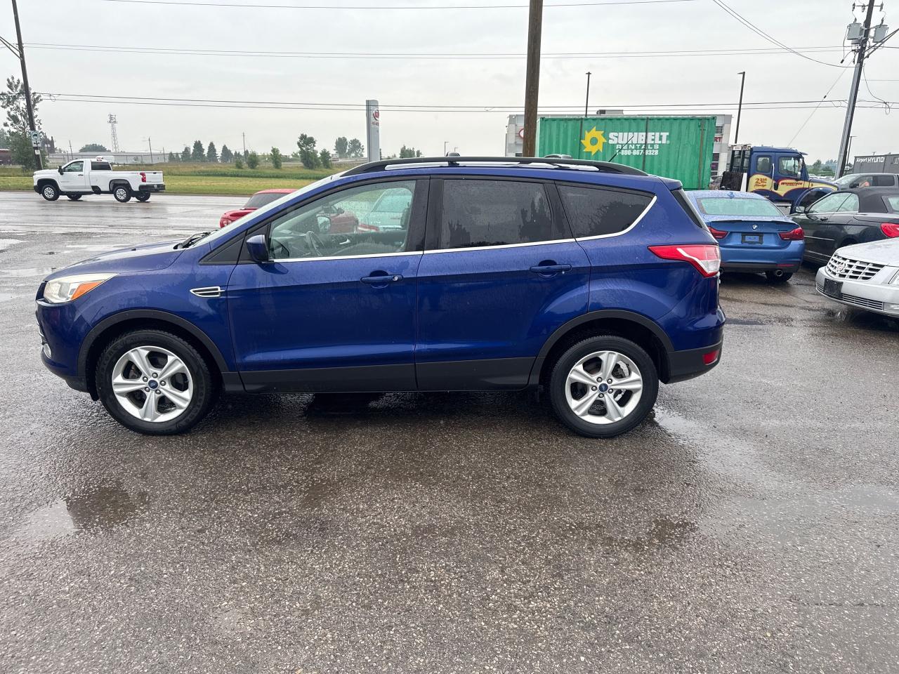 2013 Ford Escape SE, UNDERCOATED, NO ACCIDENTS, WELL MAINTAINED - Photo #2