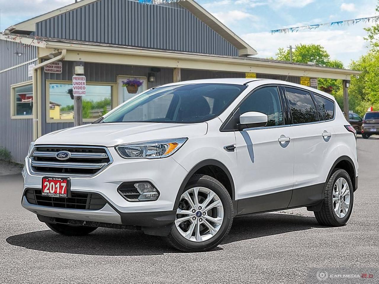 Used 2017 Ford Escape SE, AWD, R/V CAM, H/SEATS, B.TOOTH, DUAL CLIMATE for sale in Orillia, ON