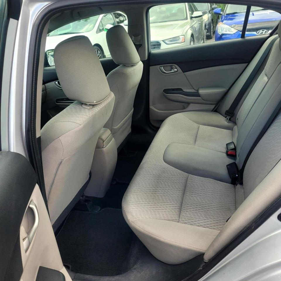 2014 Honda Civic 4dr Man LX - Photo #8