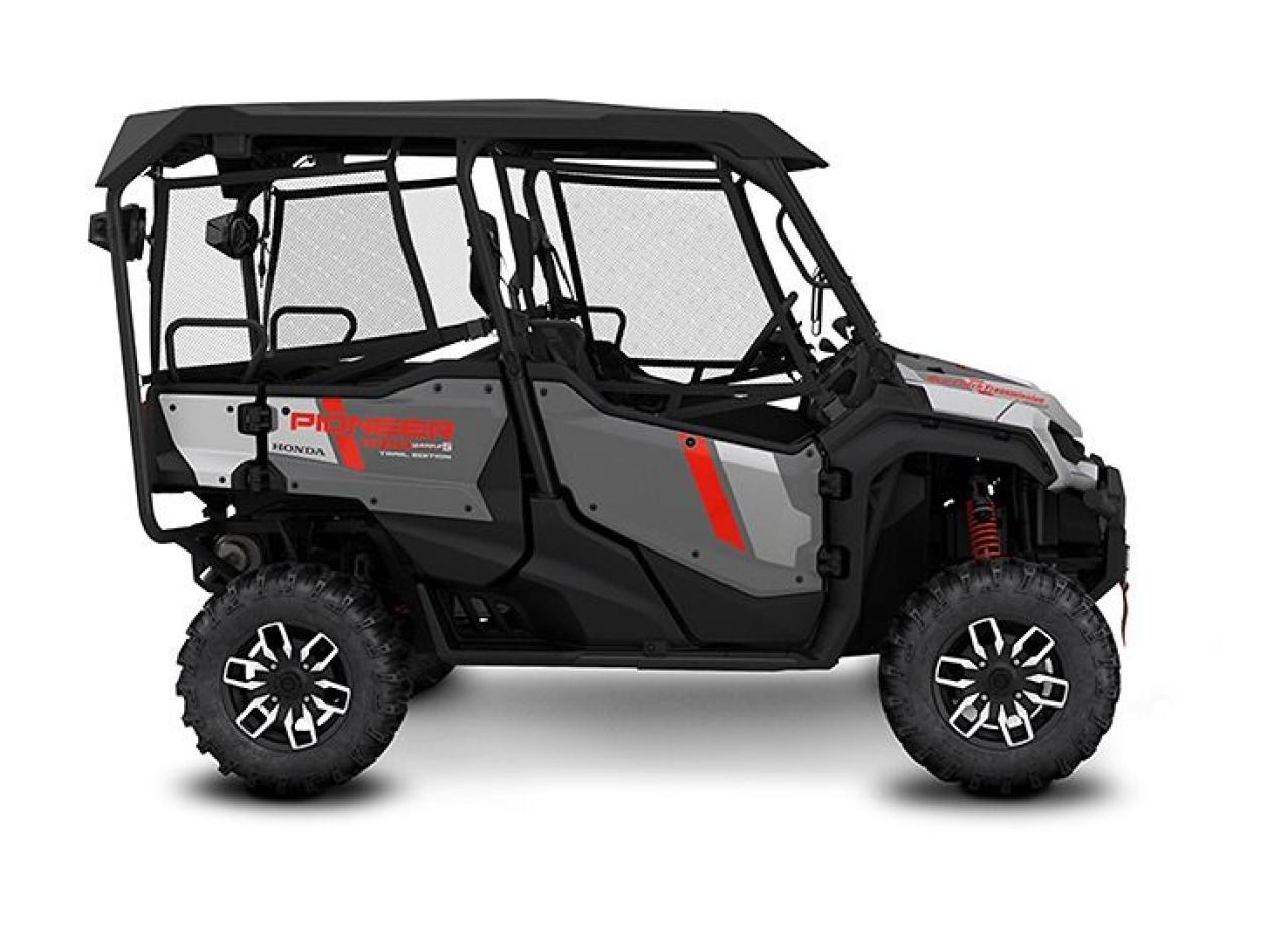 2025 Honda Pioneer 1000  Photo0