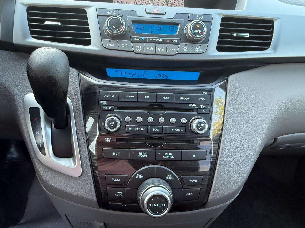 2012 Honda Odyssey Touring - Photo #19