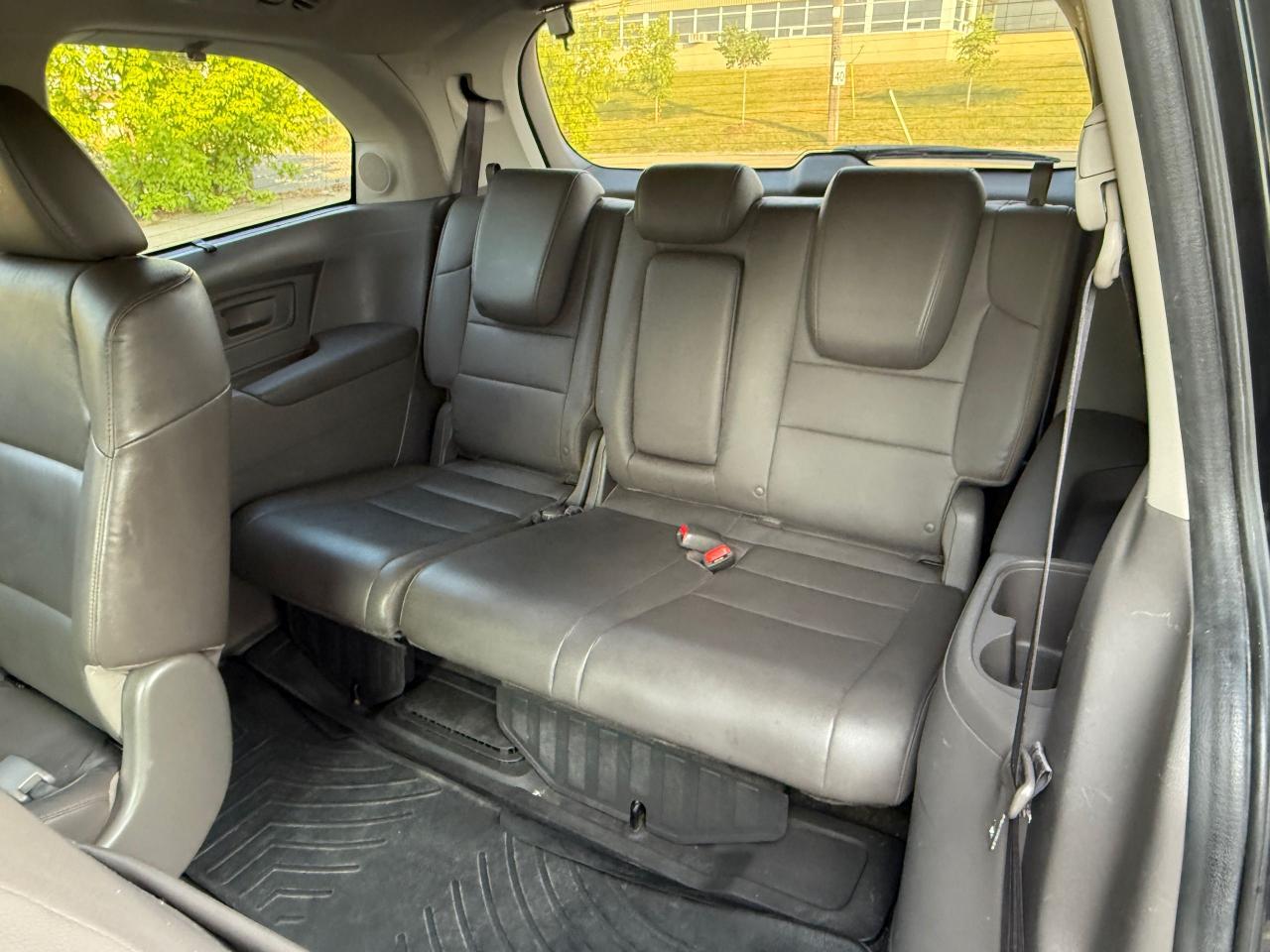 2012 Honda Odyssey Touring - Photo #13