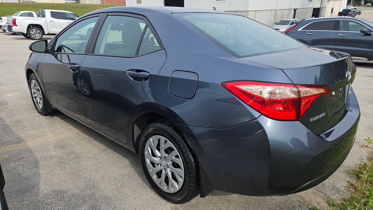 2019 Toyota Corolla LE - Photo #3