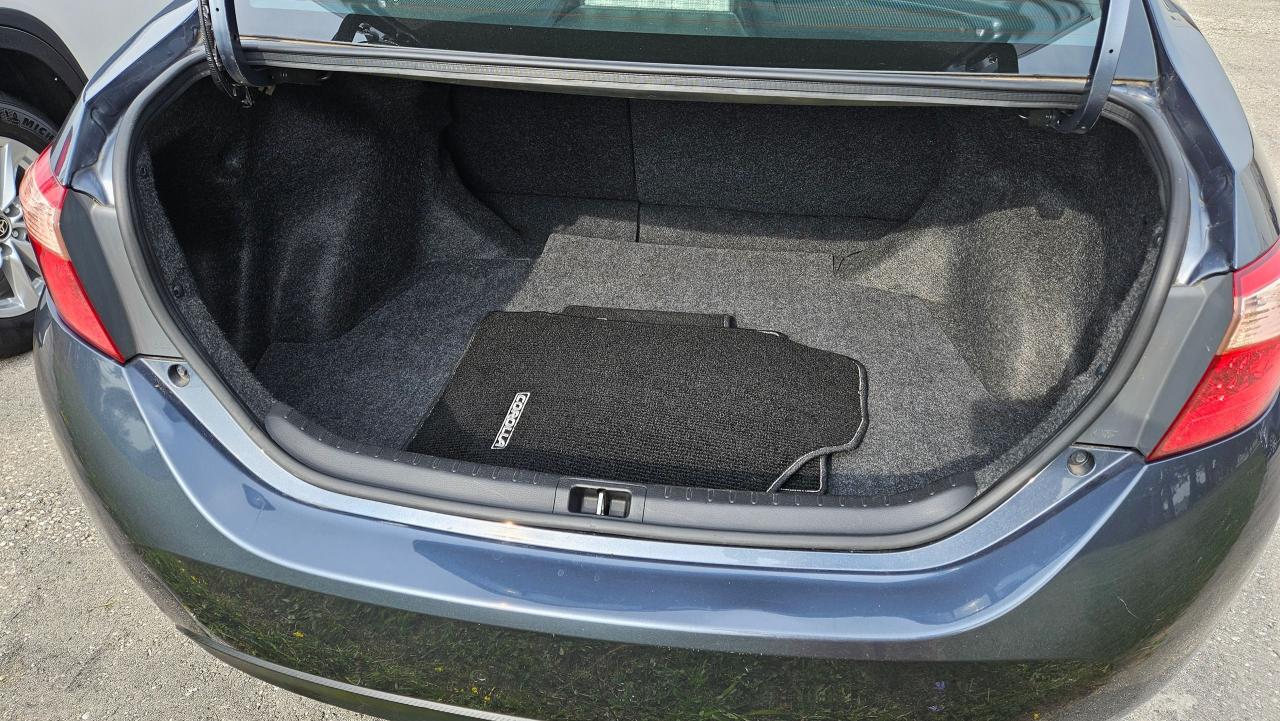 2019 Toyota Corolla LE - Photo #13