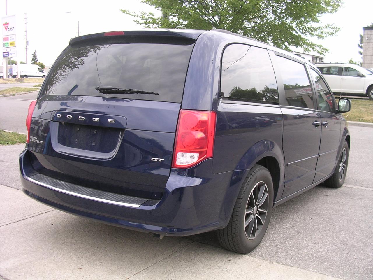 2017 Dodge Grand Caravan GT - Photo #3