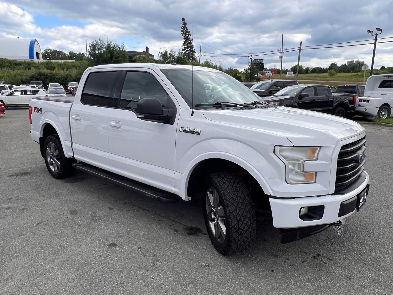 2017 Ford F-150 4WD SUPERCREW 145" XLT - Photo #7