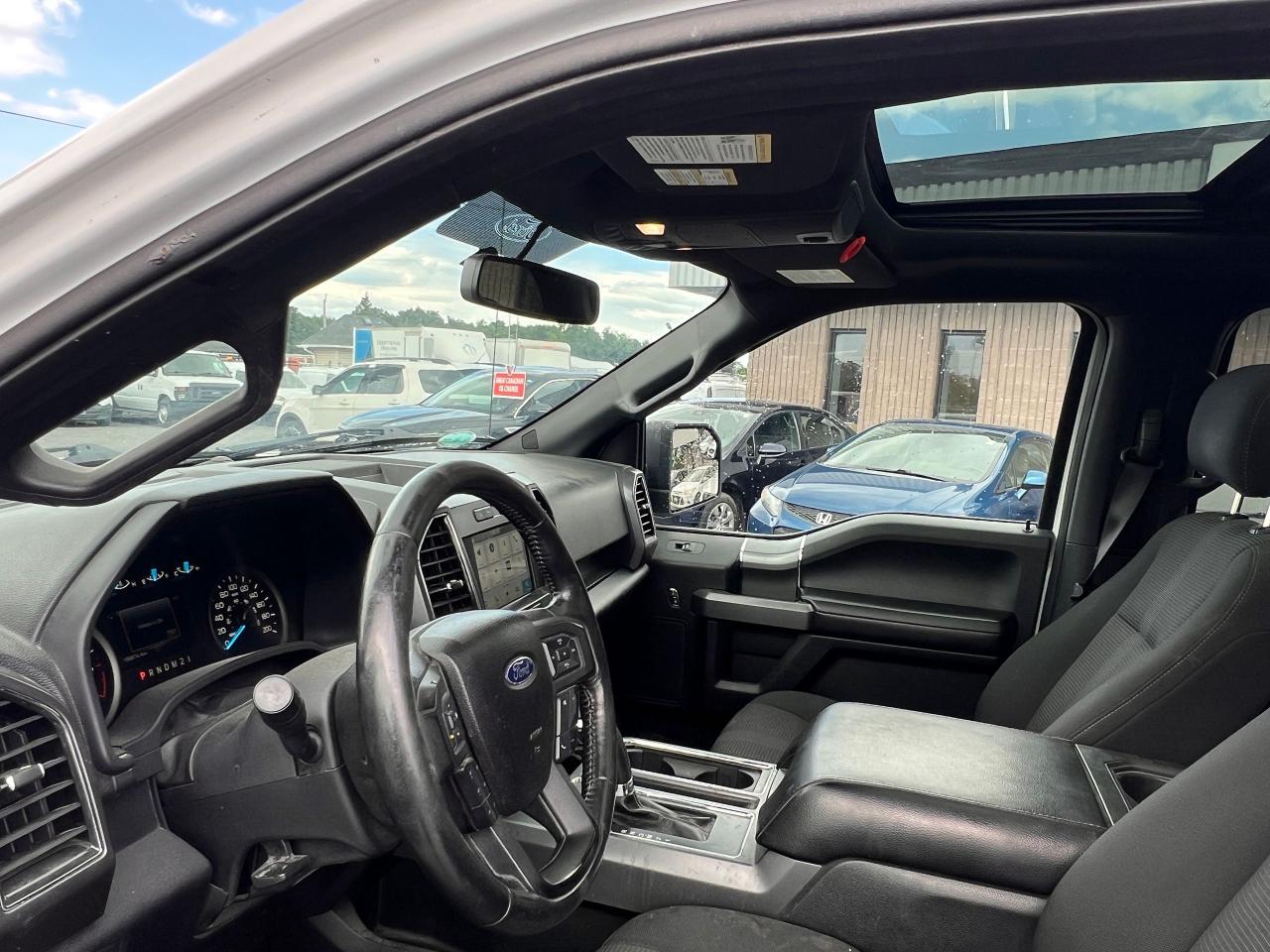 2017 Ford F-150 4WD SUPERCREW 145" XLT - Photo #10
