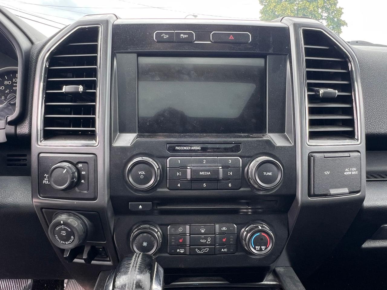 2017 Ford F-150 4WD SUPERCREW 145" XLT - Photo #12