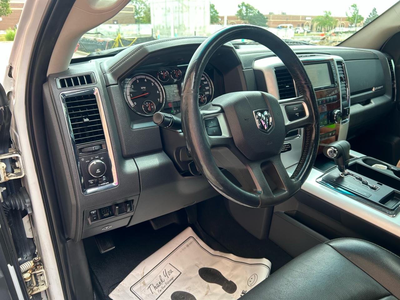 2011 RAM 1500 Laramie - Photo #14