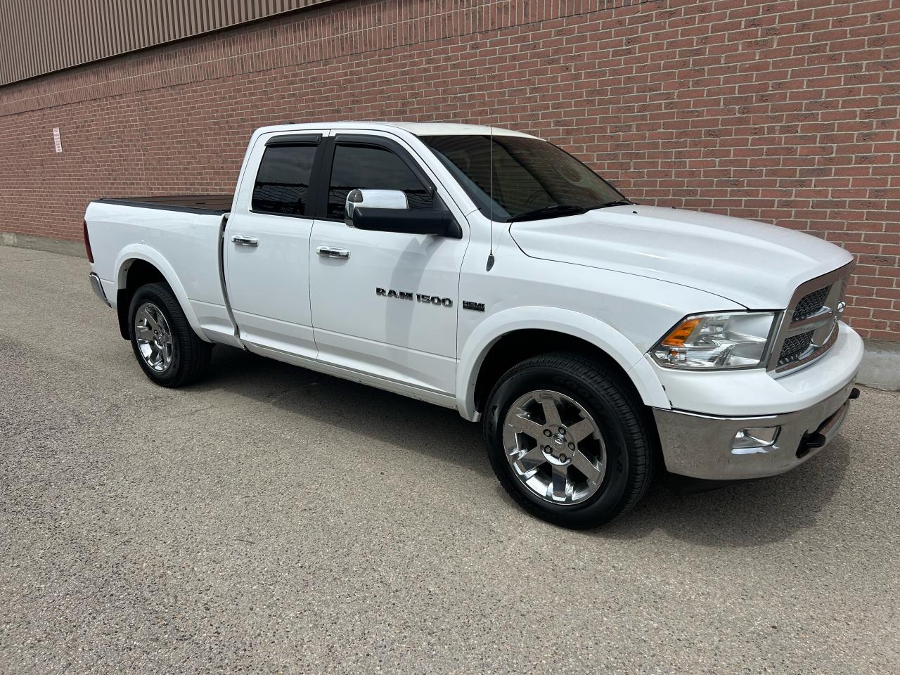 2011 RAM 1500 Laramie - Photo #11