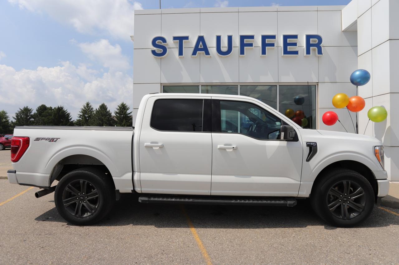 2022 Ford F-150 XLT 4WD SuperCrew 5.5' Box Photo1