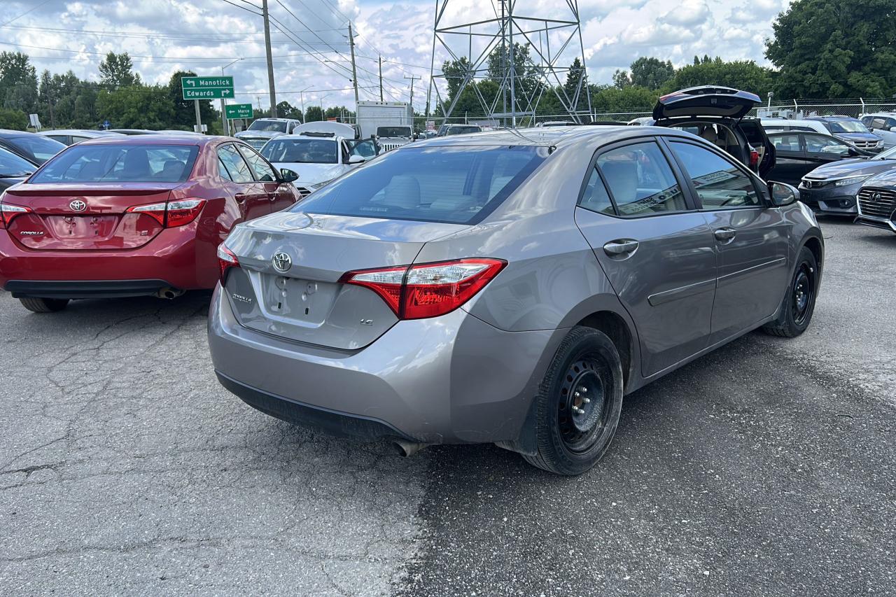 2015 Toyota Corolla LE - Photo #5
