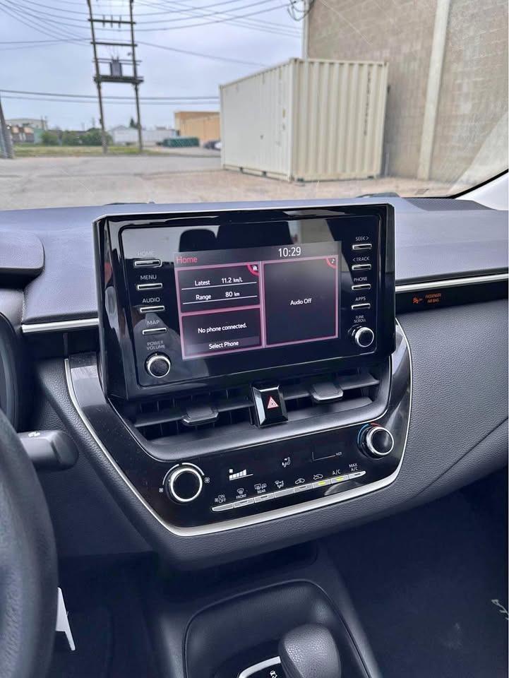 2021 Toyota Corolla LE - Photo #9