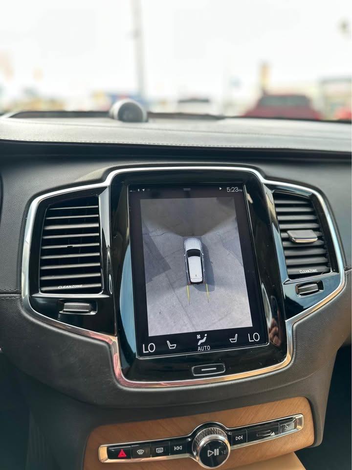 2016 Volvo XC90 T6 Inscription - Photo #18