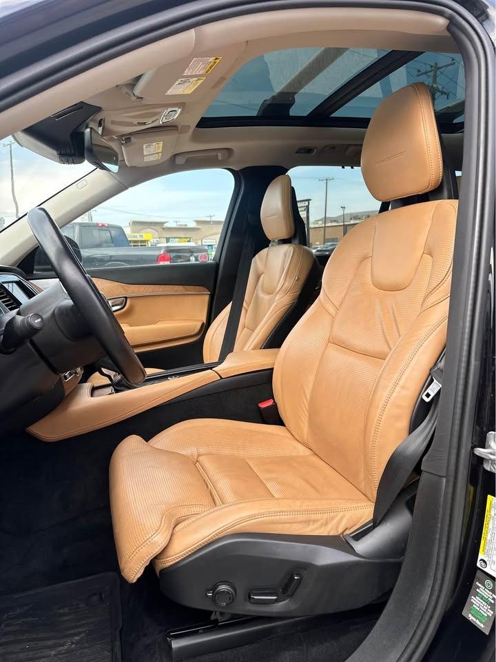 2016 Volvo XC90 T6 Inscription - Photo #13