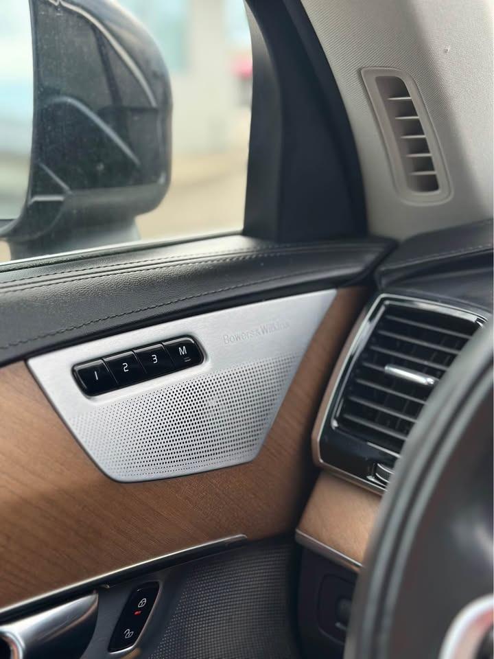 2016 Volvo XC90 T6 Inscription - Photo #11