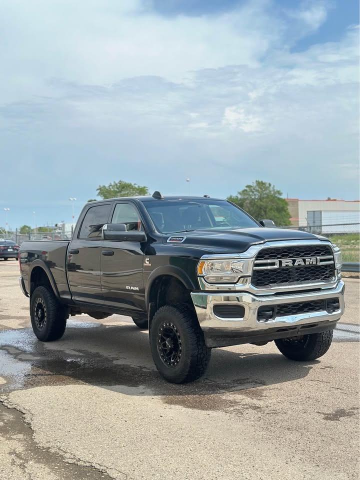 2019 RAM 2500 Tradesman - Photo #3