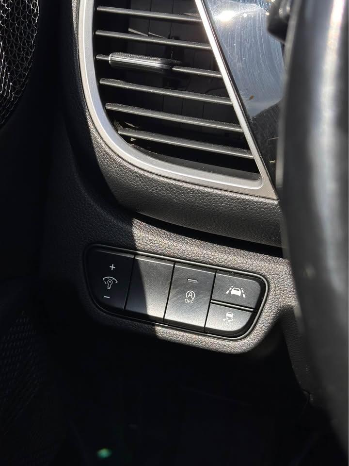 2021 Kia Seltos EX - Photo #12