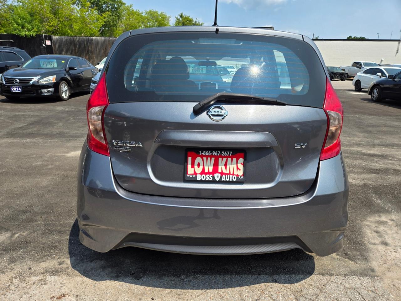 2017 Nissan Versa Note SV Photo3