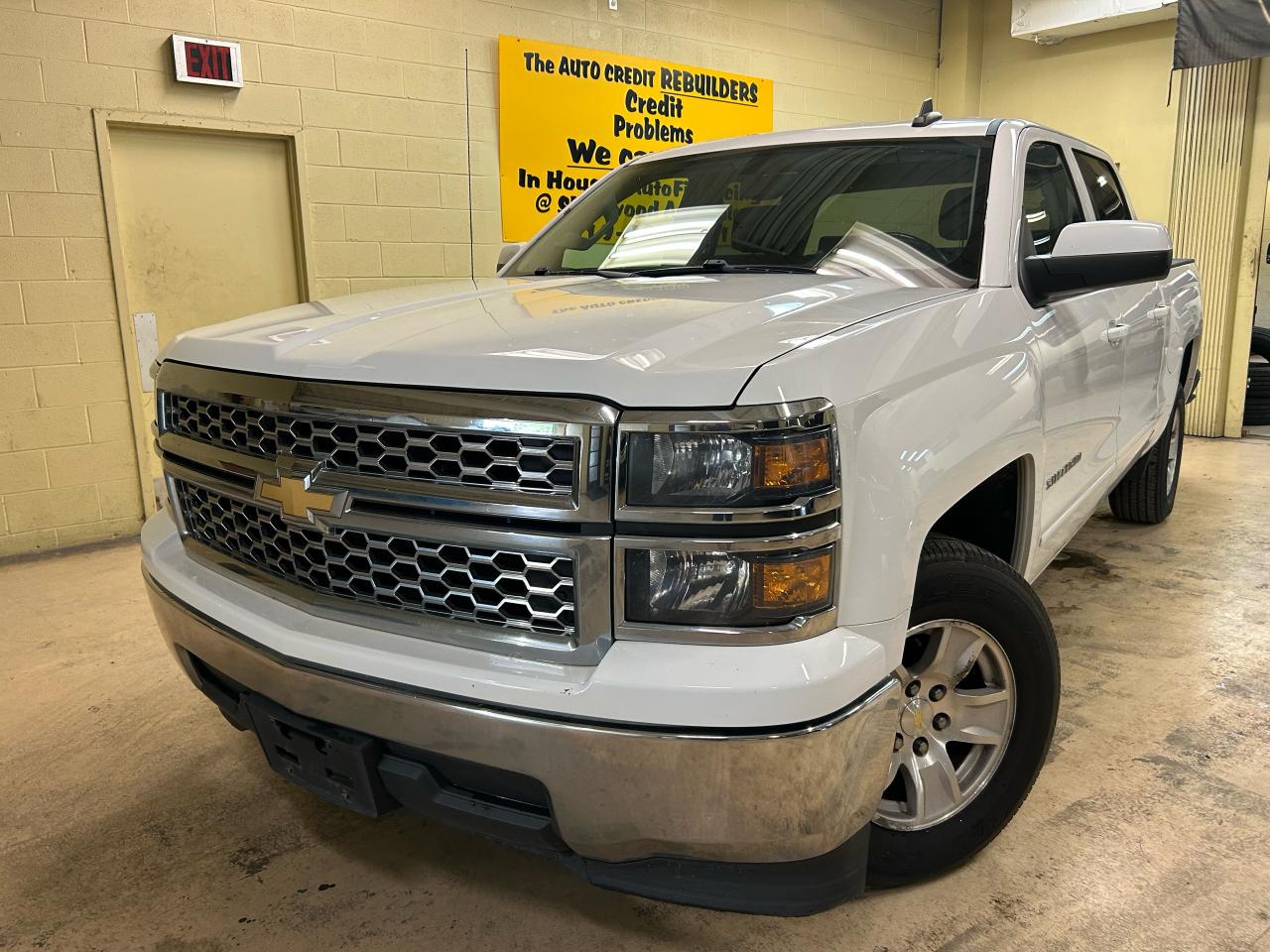 Used 2015 Chevrolet Silverado 1500 LT for sale in Windsor, ON