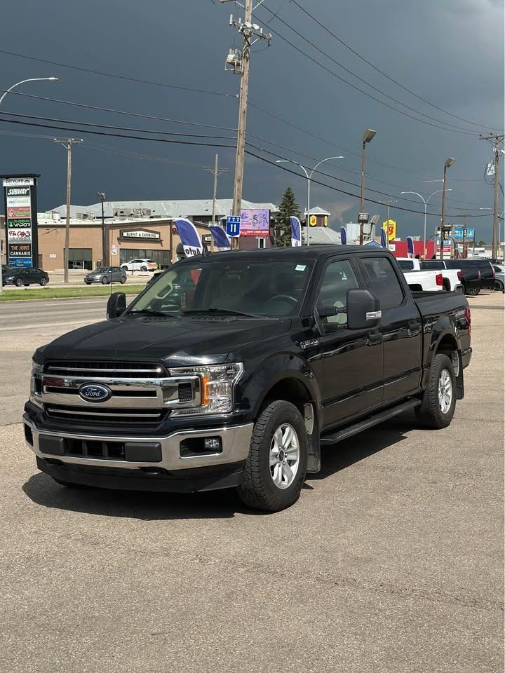 2019 Ford F-150 XLT - Photo #2