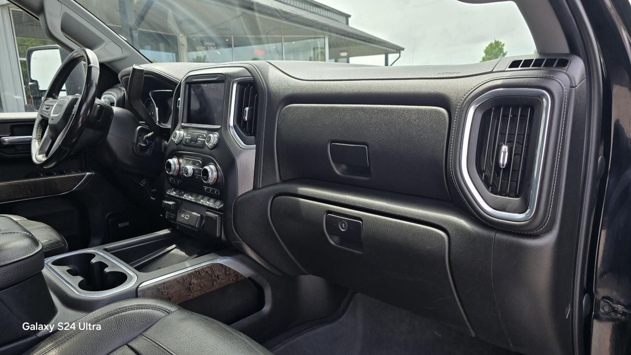 2021 GMC Sierra 2500 4WD Crew Cab 172" Denali - Photo #10