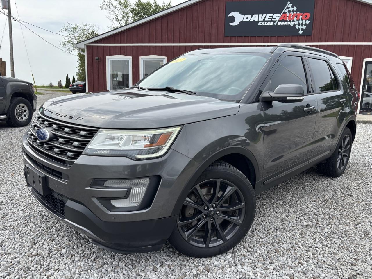 Used 2017 Ford Explorer XLT ~CLEAN CARFAX!~FORD SERVICED! for sale in Dunnville, ON