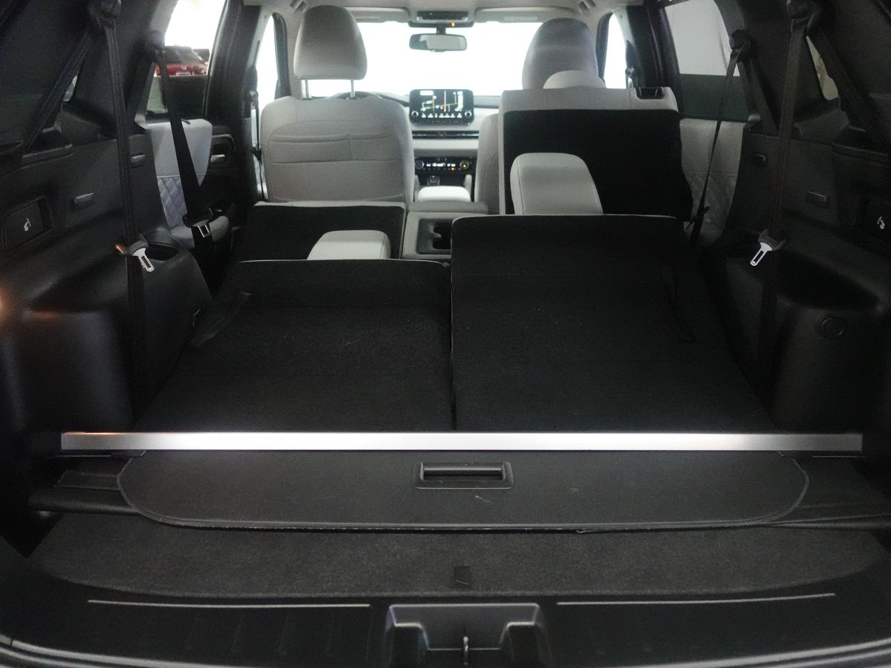 2022 Mitsubishi Outlander GT | AWD | Nav | HUD | Leather | Sunroof | CarPlay