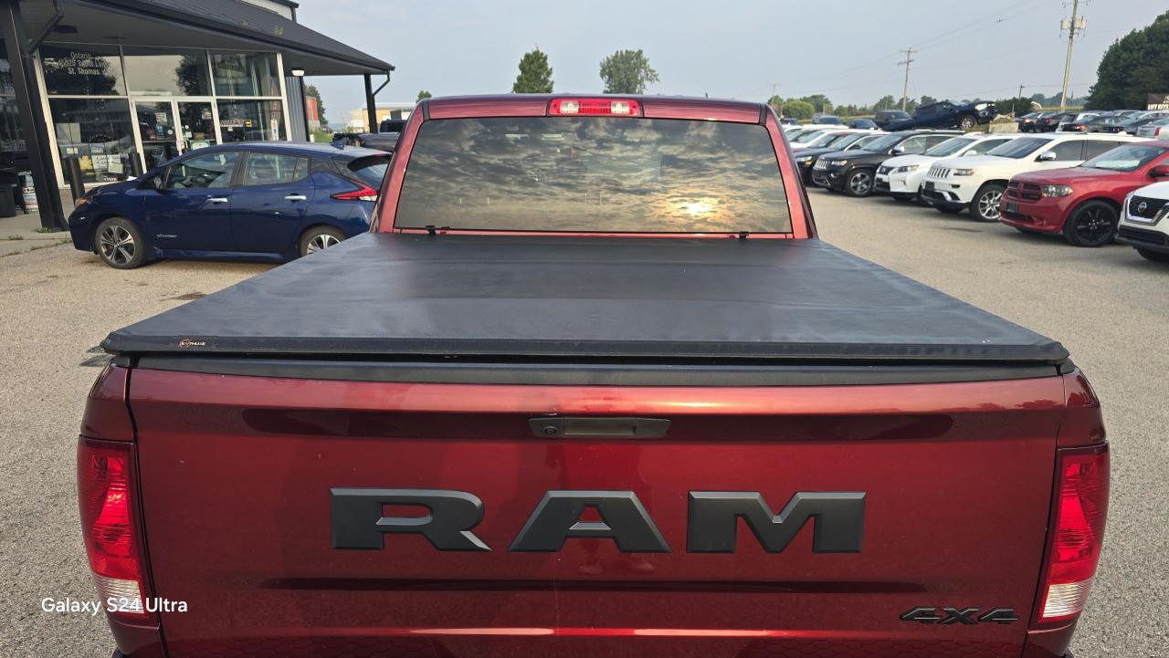 2019 RAM 1500 Classic EXPRESS 4X4 CREW CAB 5'7" BOX - Photo #9