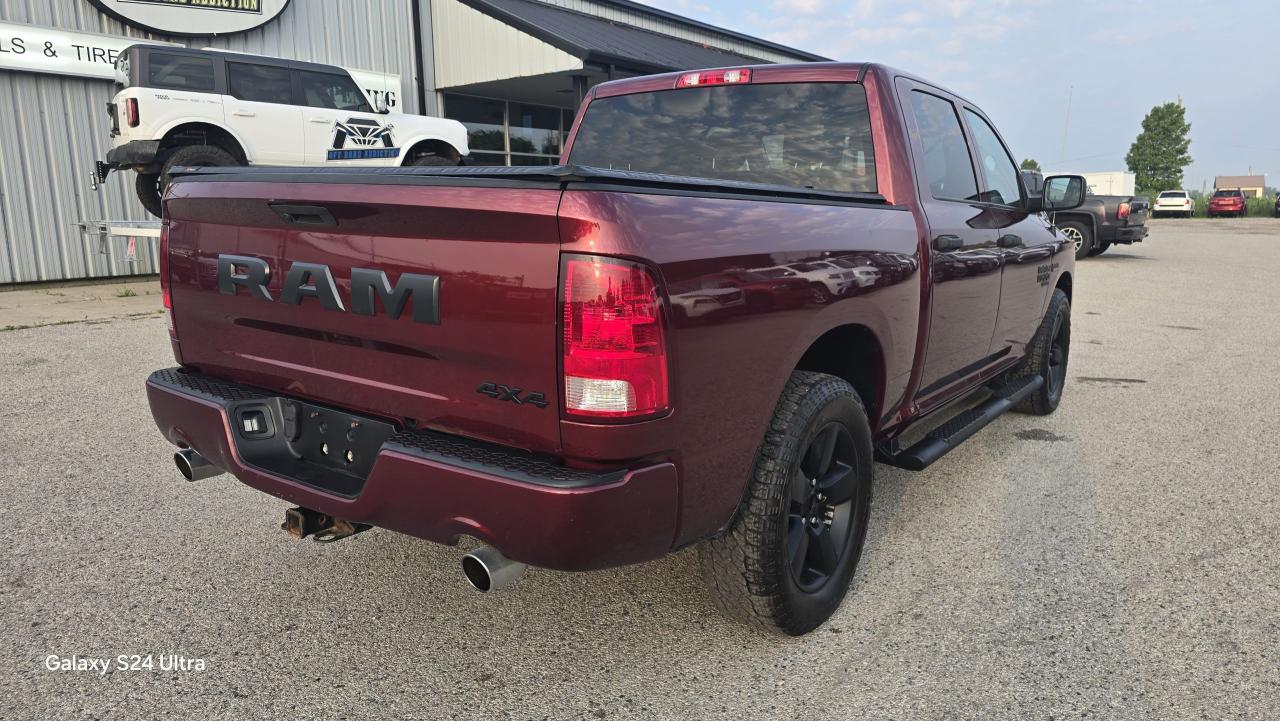 2019 RAM 1500 Classic EXPRESS 4X4 CREW CAB 5'7" BOX - Photo #5