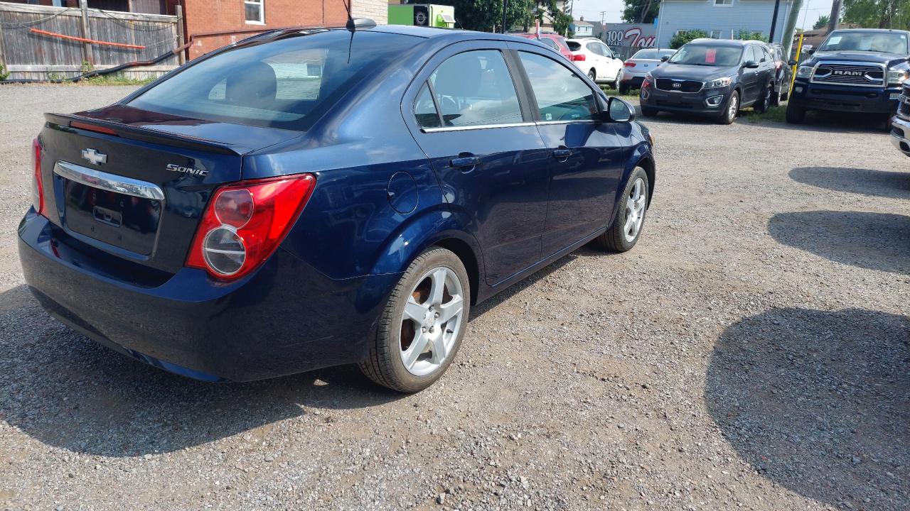 2015 Chevrolet Sonic LT Photo4