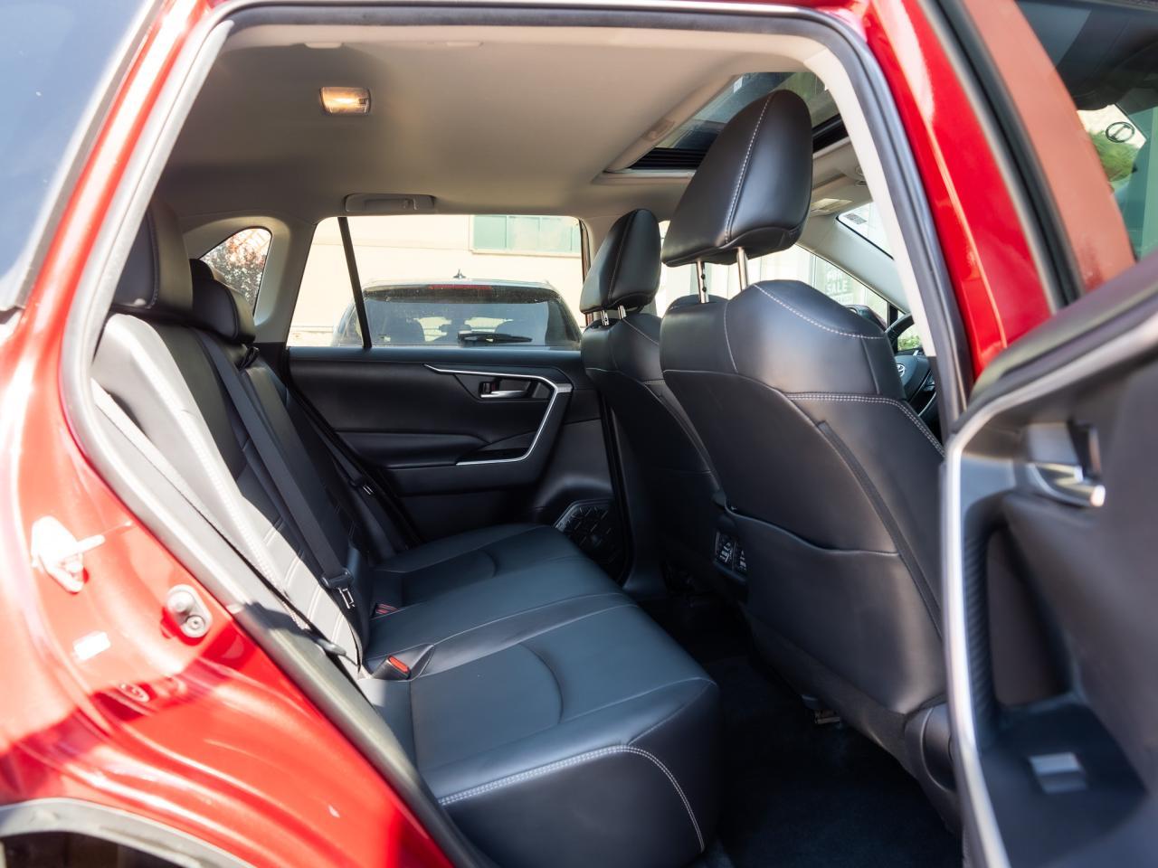 2020 Toyota RAV4 XLE - Photo #18