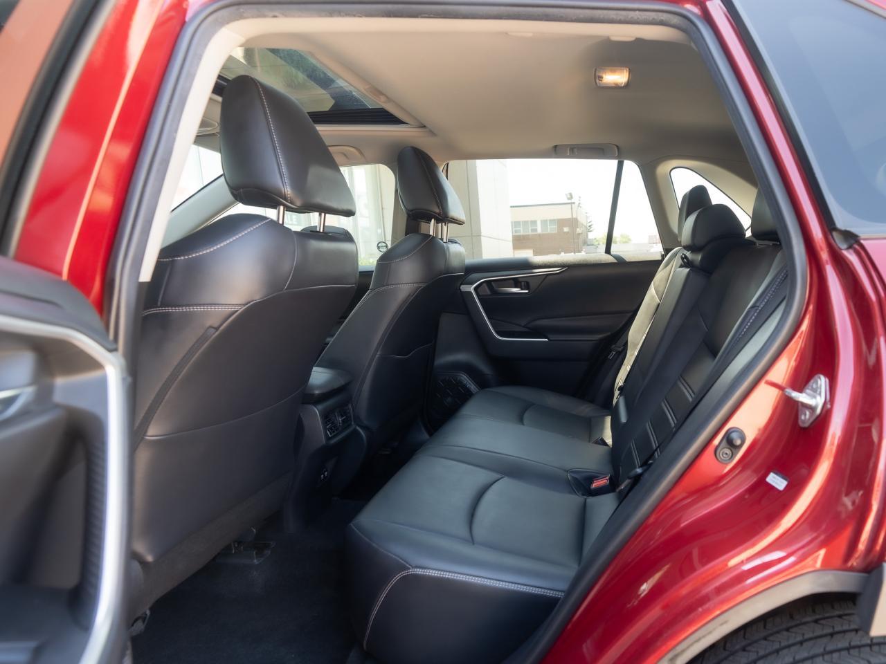 2020 Toyota RAV4 XLE - Photo #19