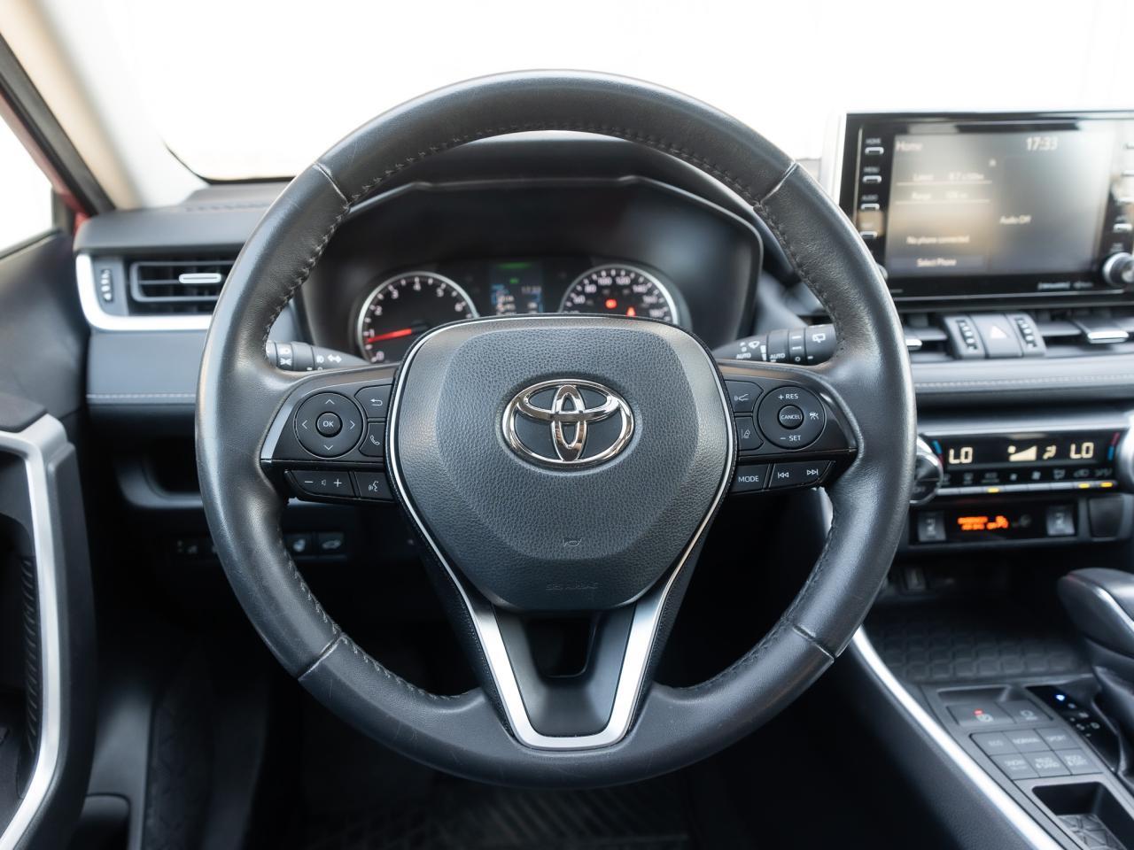 2020 Toyota RAV4 XLE - Photo #10