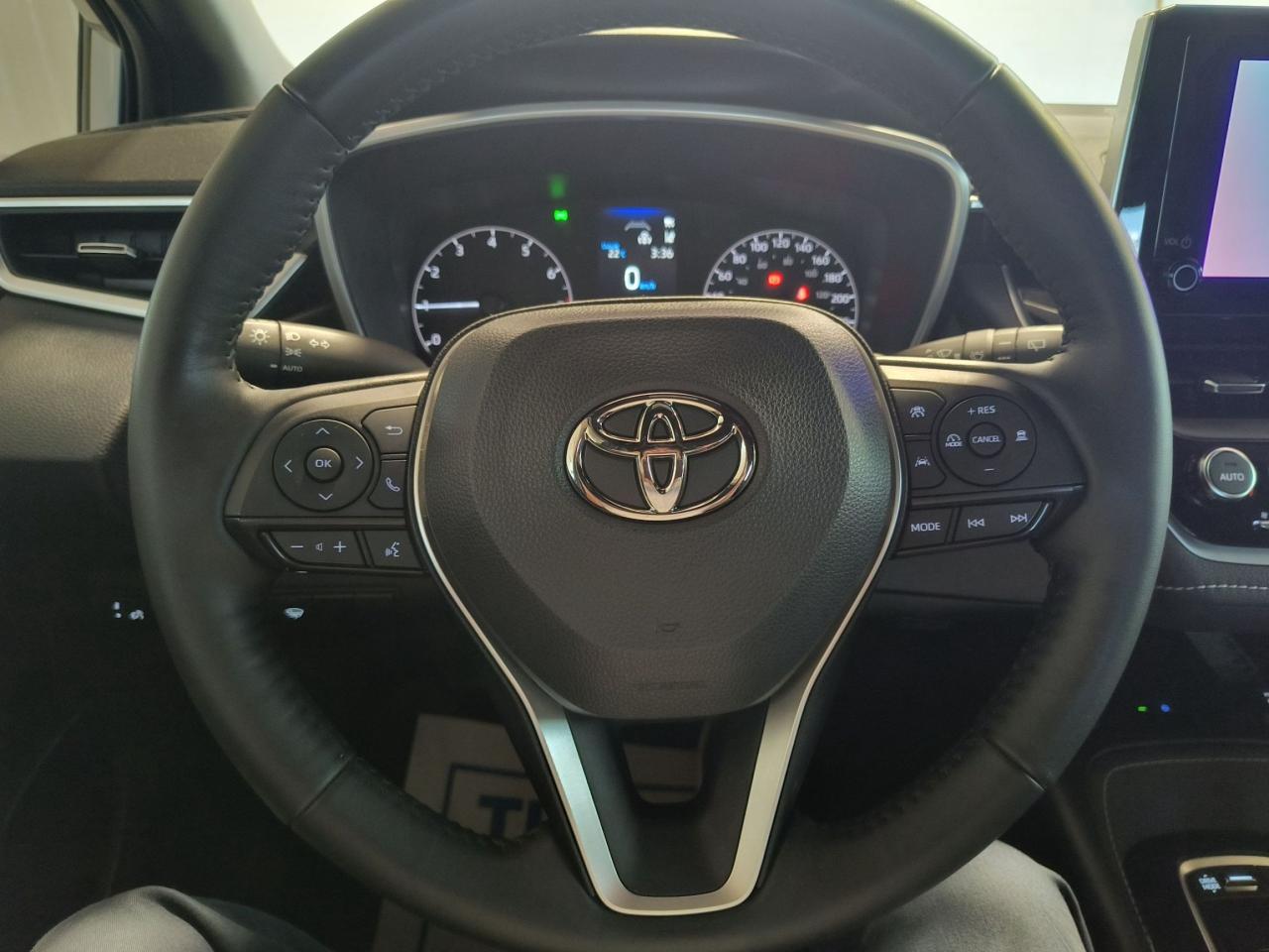 2023 Toyota Corolla SE Photo