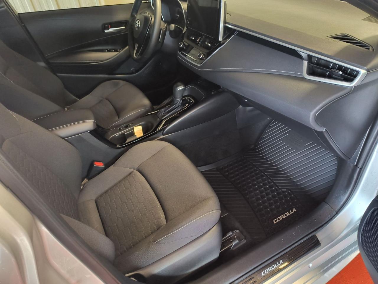 2023 Toyota Corolla SE Photo