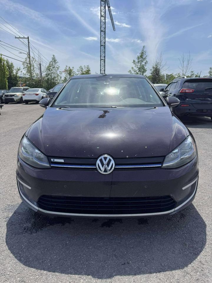 2017 Volkswagen e-Golf Comfortline - Photo #2